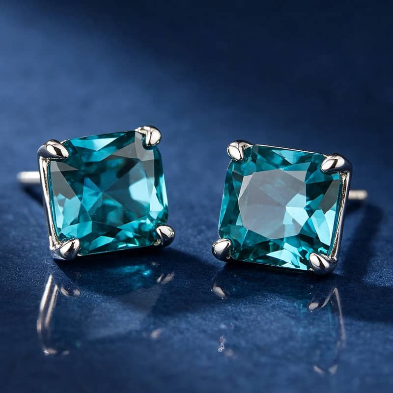 Blue Facets, Timeless Detail